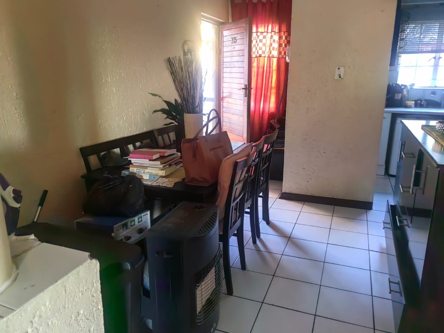 2 Bedroom Property for Sale in Vorna Valley Gauteng