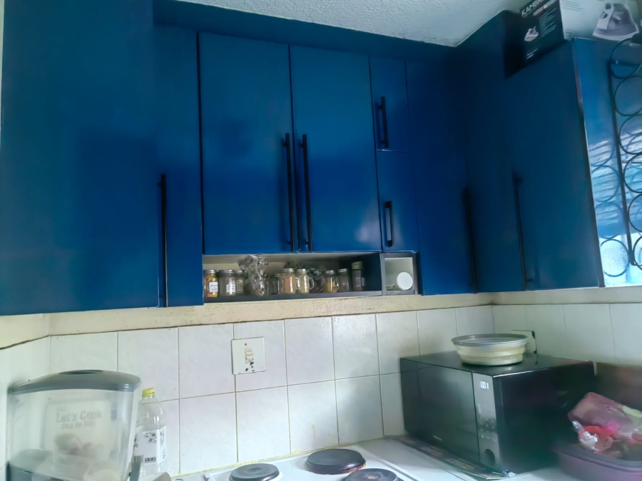 2 Bedroom Property for Sale in Vorna Valley Gauteng
