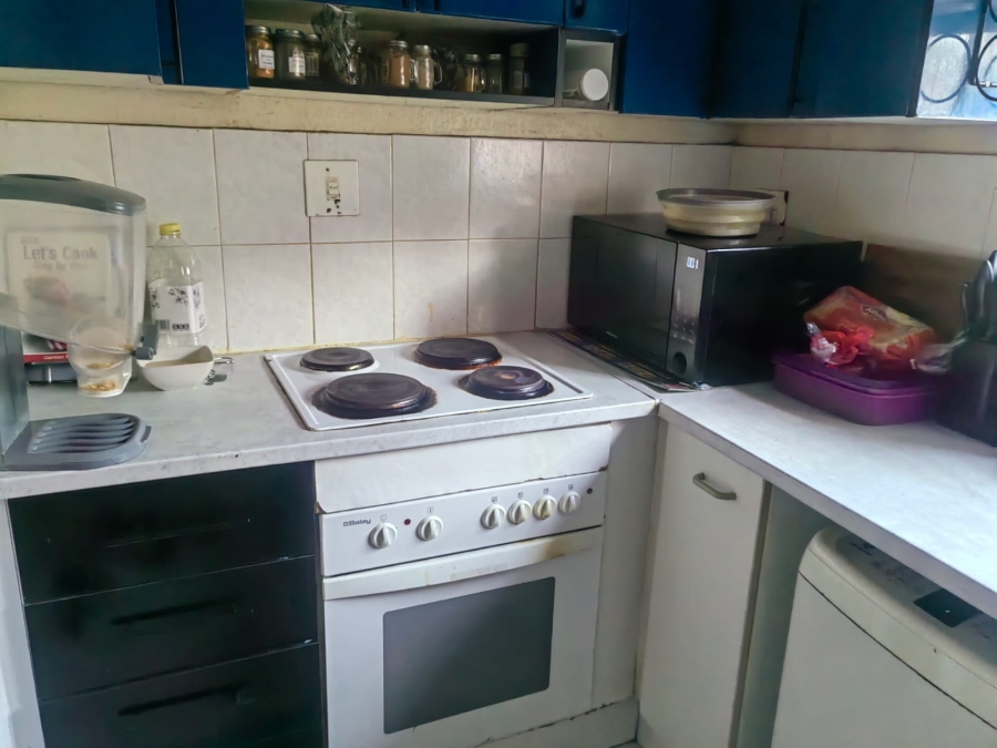 2 Bedroom Property for Sale in Vorna Valley Gauteng