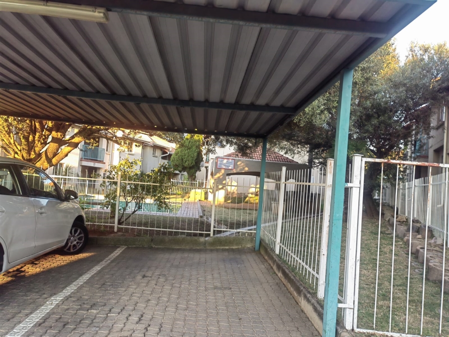 2 Bedroom Property for Sale in Vorna Valley Gauteng