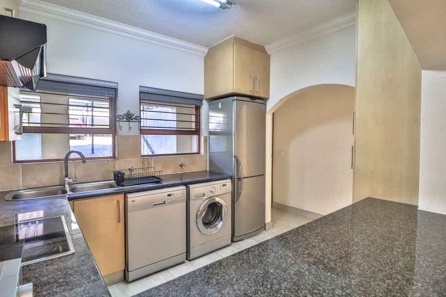 To Let 2 Bedroom Property for Rent in Morningside Gauteng