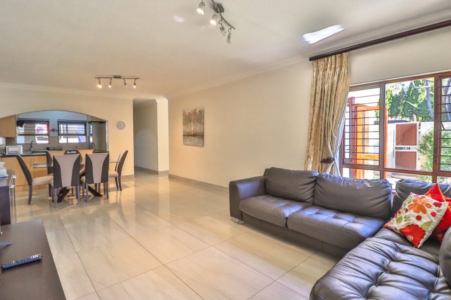 To Let 2 Bedroom Property for Rent in Morningside Gauteng