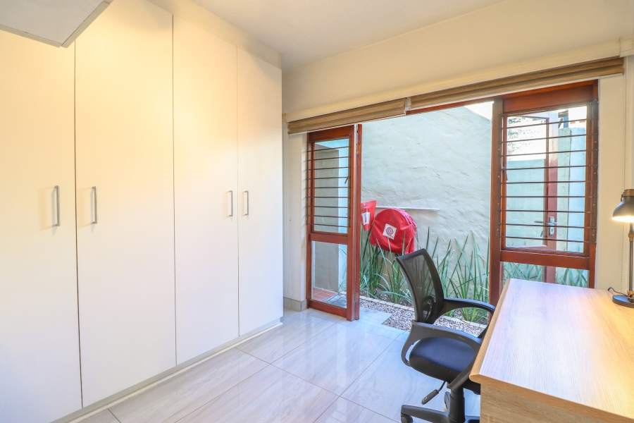 To Let 2 Bedroom Property for Rent in Morningside Gauteng