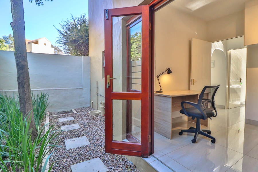 To Let 2 Bedroom Property for Rent in Morningside Gauteng