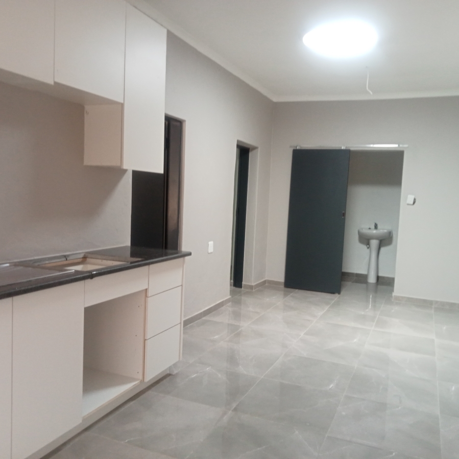 To Let 2 Bedroom Property for Rent in Ferndale Gauteng