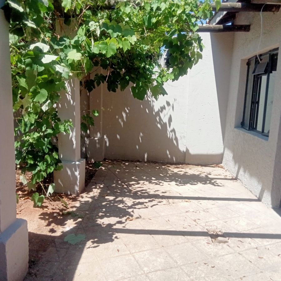 To Let 2 Bedroom Property for Rent in Ferndale Gauteng