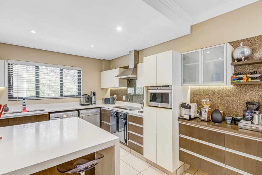 2 Bedroom Property for Sale in Morningside Gauteng