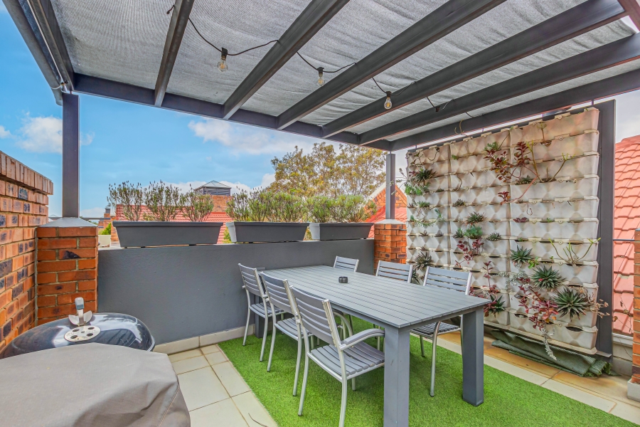 2 Bedroom Property for Sale in Morningside Gauteng