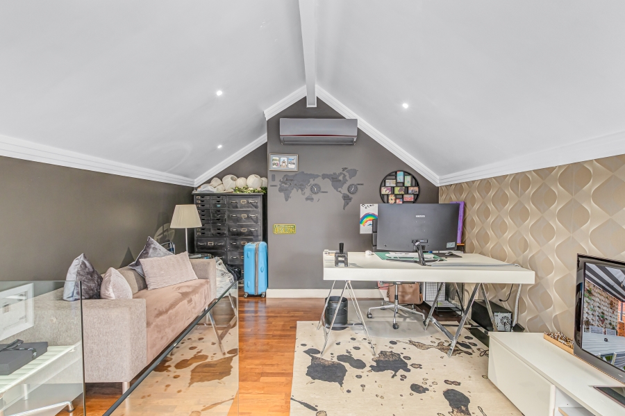 To Let 2 Bedroom Property for Rent in Morningside Gauteng