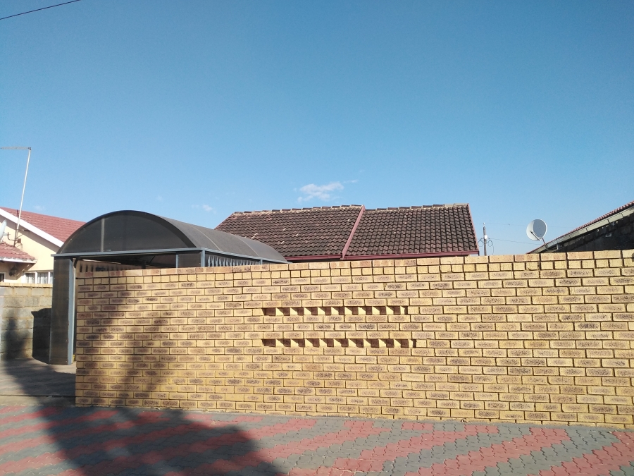 To Let 2 Bedroom Property for Rent in Mmesi Park Gauteng