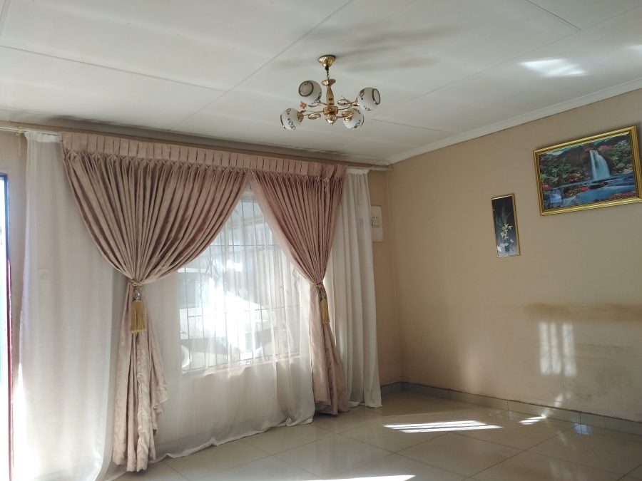 To Let 2 Bedroom Property for Rent in Mmesi Park Gauteng