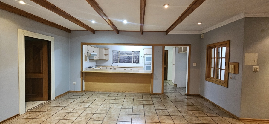 3 Bedroom Property for Sale in Three Rivers Proper Gauteng