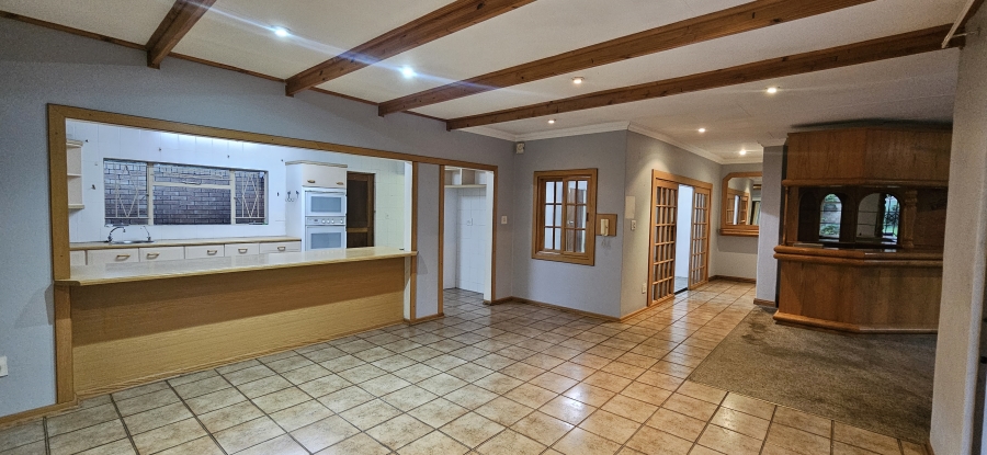 3 Bedroom Property for Sale in Three Rivers Proper Gauteng