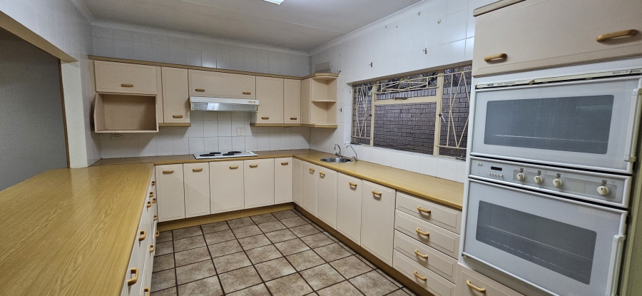 3 Bedroom Property for Sale in Three Rivers Proper Gauteng