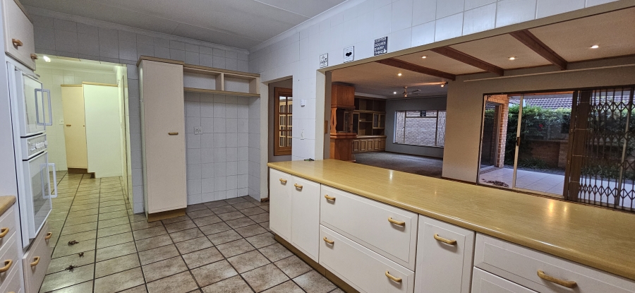 3 Bedroom Property for Sale in Three Rivers Proper Gauteng