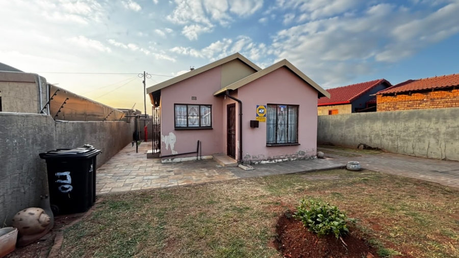 3 Bedroom Property for Sale in Dawn Park Gauteng