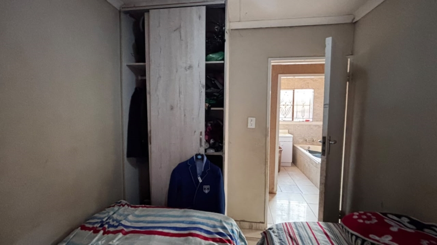 3 Bedroom Property for Sale in Dawn Park Gauteng