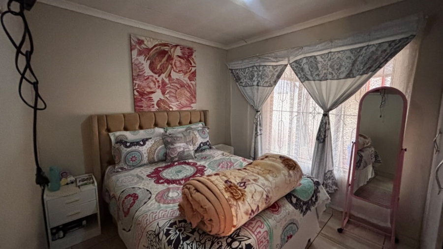 3 Bedroom Property for Sale in Dawn Park Gauteng