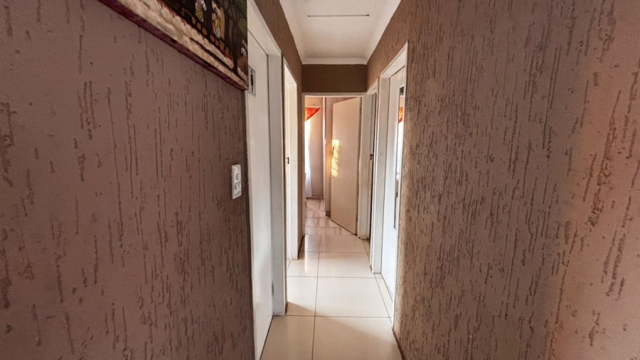3 Bedroom Property for Sale in Dawn Park Gauteng