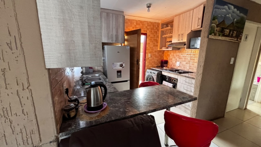 3 Bedroom Property for Sale in Dawn Park Gauteng