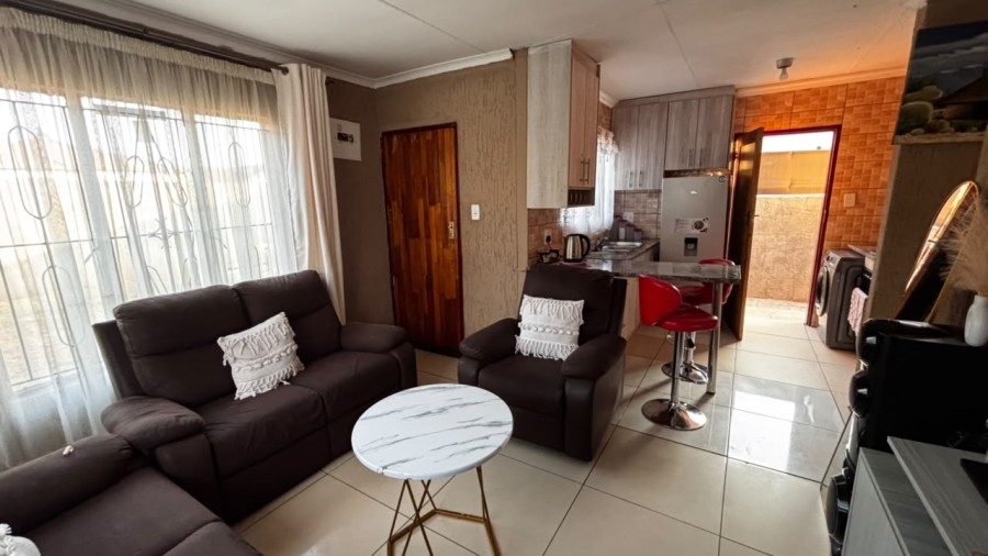 3 Bedroom Property for Sale in Dawn Park Gauteng