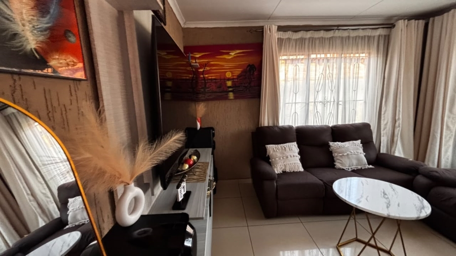 3 Bedroom Property for Sale in Dawn Park Gauteng