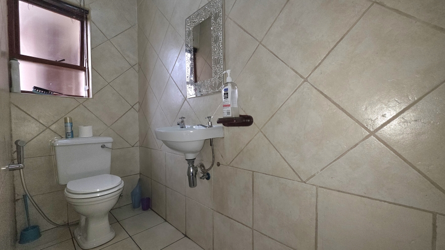 3 Bedroom Property for Sale in Eldo Glen Gauteng