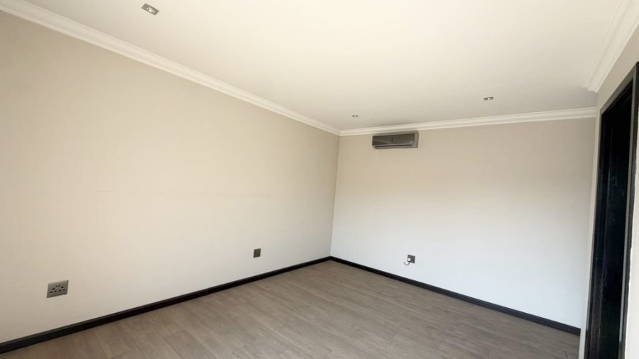 4 Bedroom Property for Sale in Morningside Gauteng
