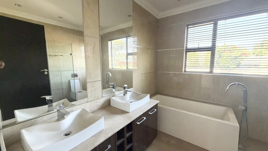 4 Bedroom Property for Sale in Morningside Gauteng