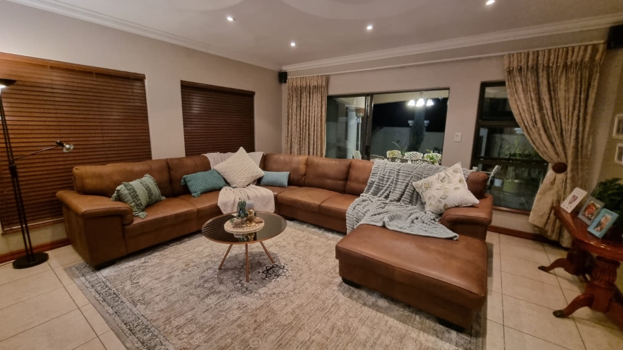 3 Bedroom Property for Sale in Greenstone Hill Gauteng