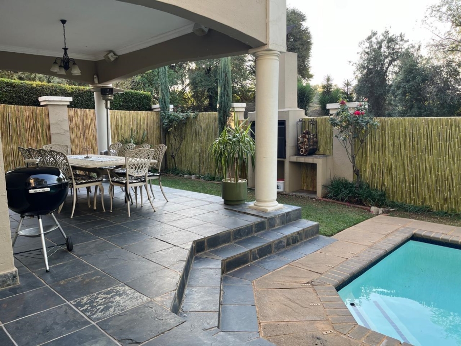 3 Bedroom Property for Sale in Greenstone Hill Gauteng
