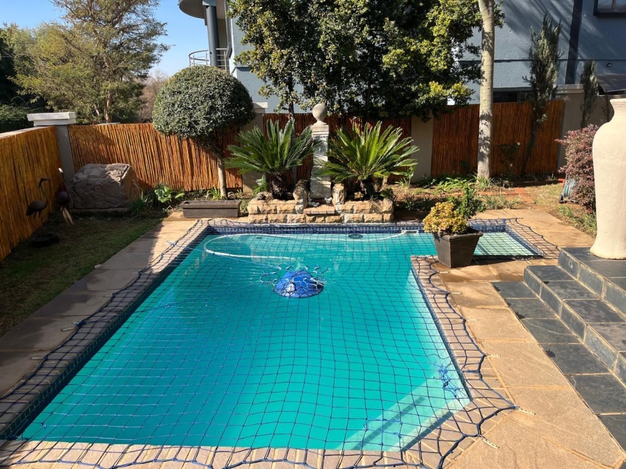 3 Bedroom Property for Sale in Greenstone Hill Gauteng