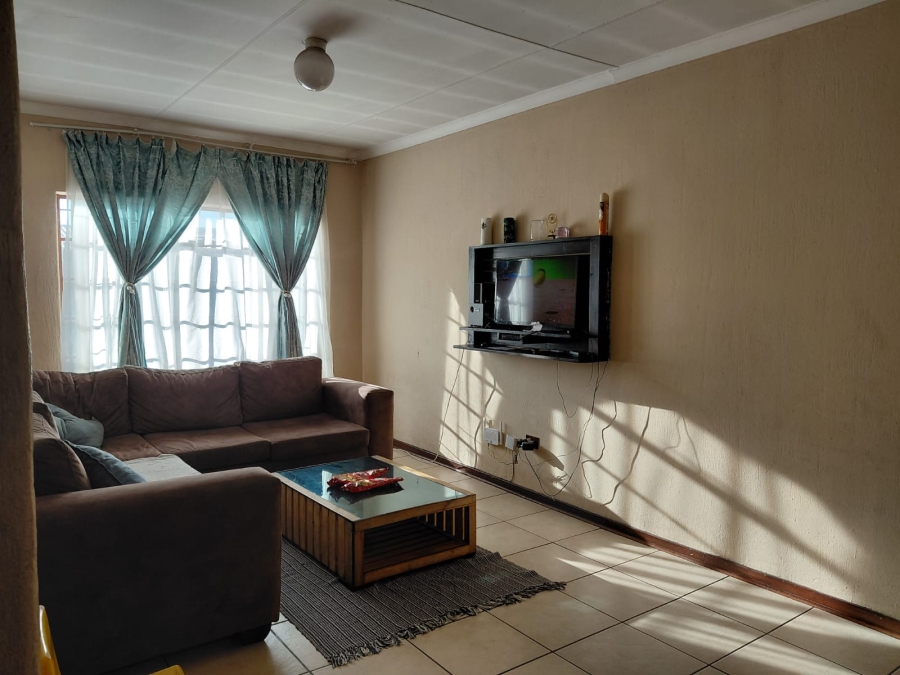 4 Bedroom Property for Sale in Actonville Gauteng