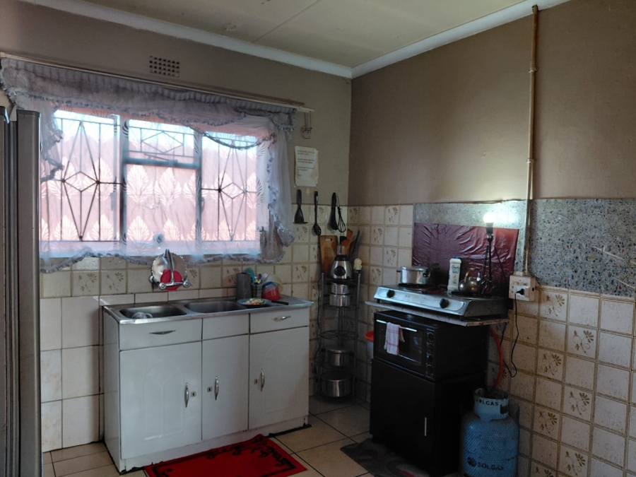 4 Bedroom Property for Sale in Actonville Gauteng