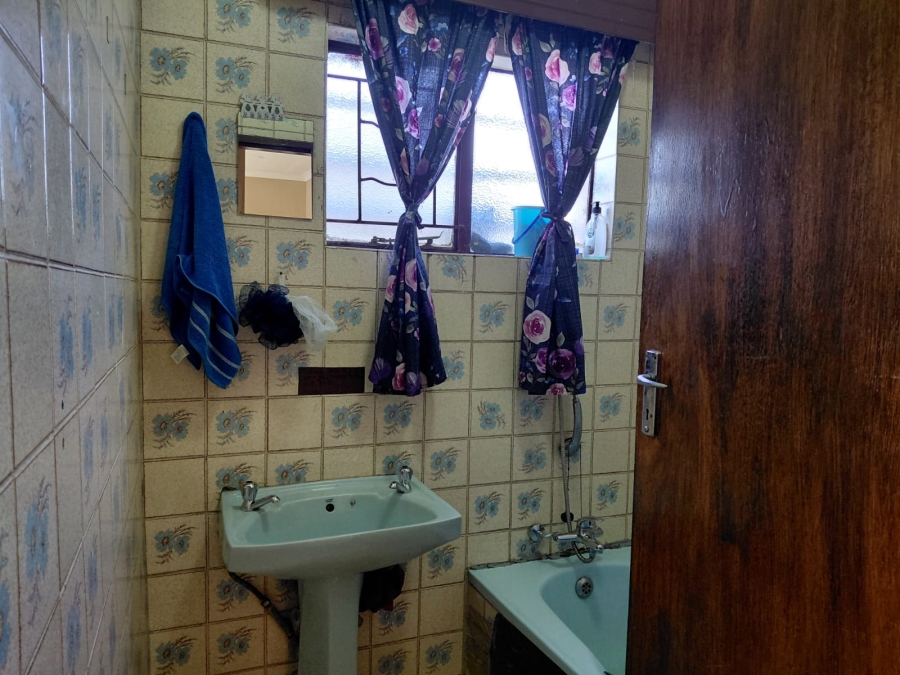 4 Bedroom Property for Sale in Actonville Gauteng