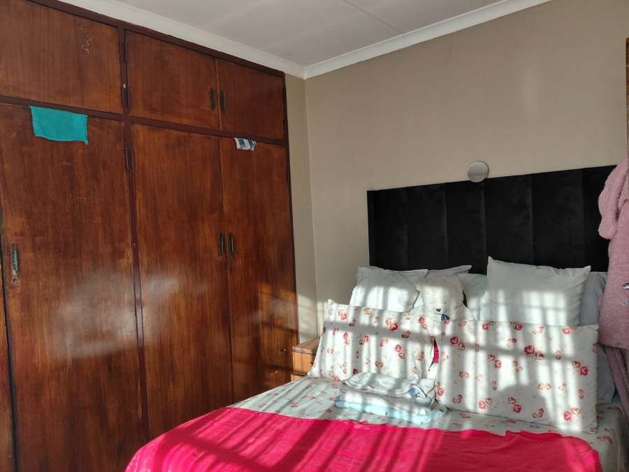 4 Bedroom Property for Sale in Actonville Gauteng