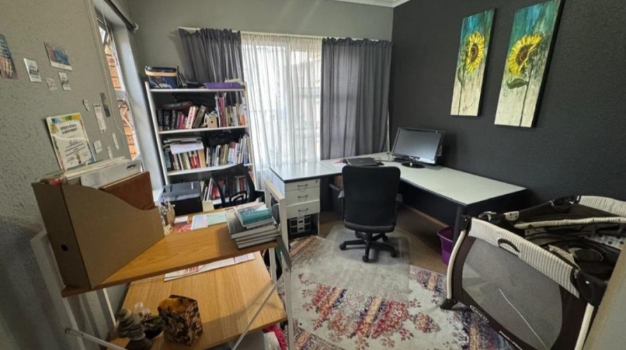 3 Bedroom Property for Sale in Glen Marais Gauteng