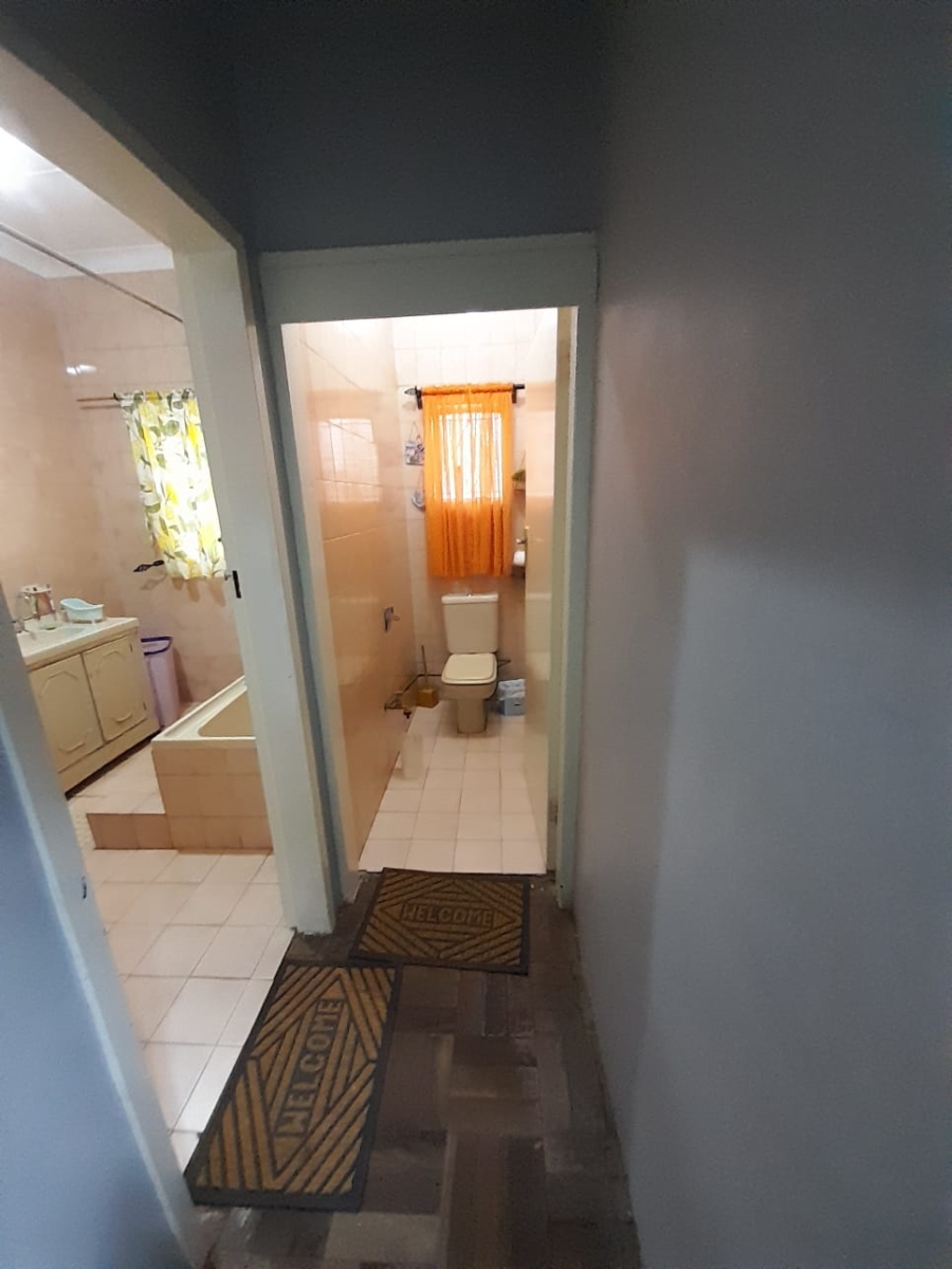 4 Bedroom Property for Sale in Petersfield Gauteng