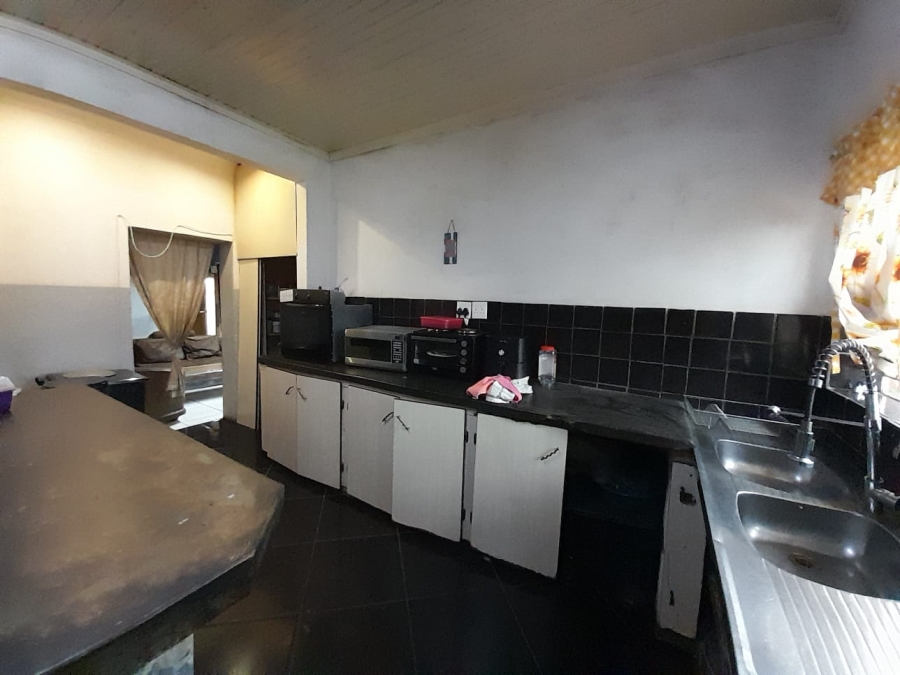 4 Bedroom Property for Sale in Petersfield Gauteng
