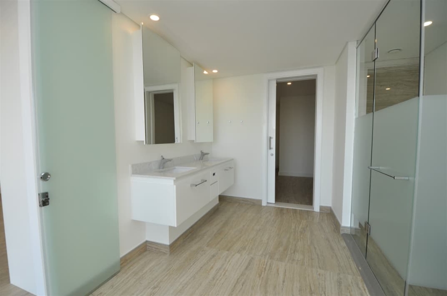 To Let 3 Bedroom Property for Rent in Sandown Gauteng