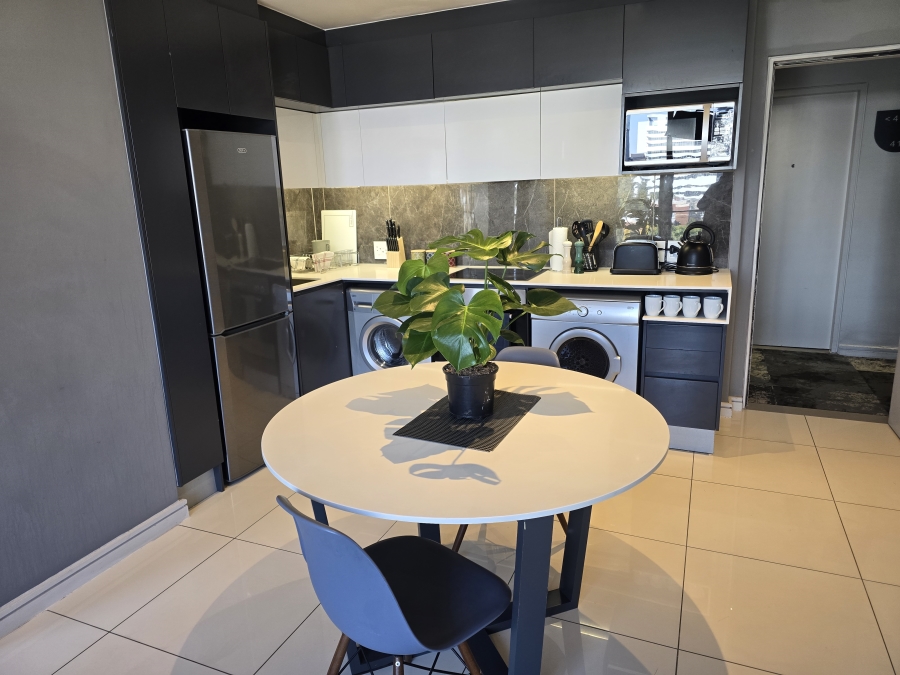 To Let 1 Bedroom Property for Rent in Sandown Gauteng
