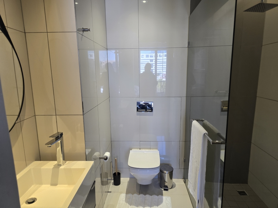 To Let 1 Bedroom Property for Rent in Sandown Gauteng