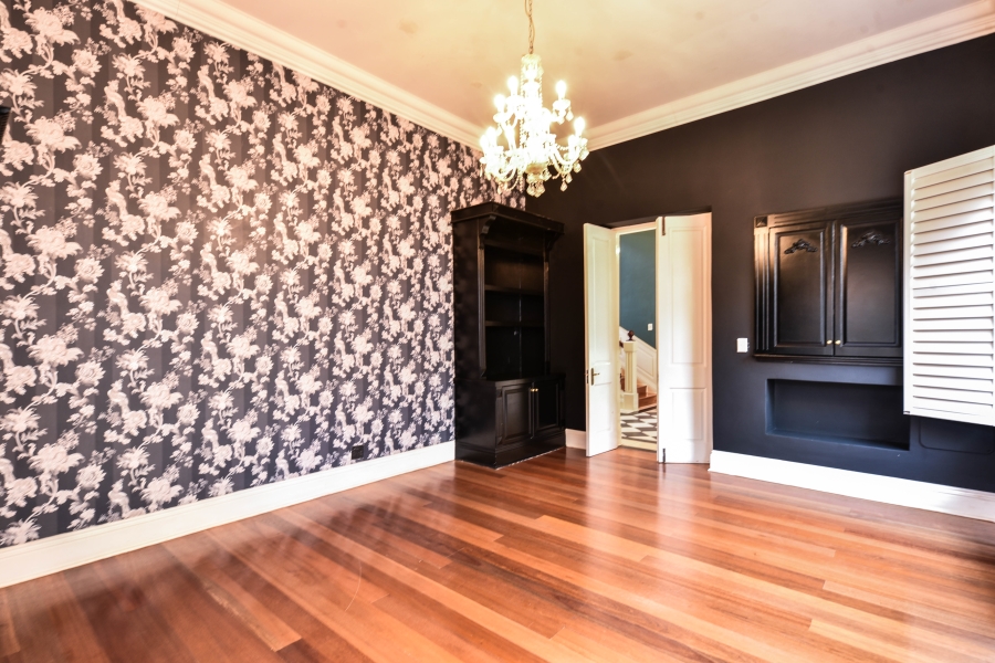 4 Bedroom Property for Sale in Waterkloof Gauteng