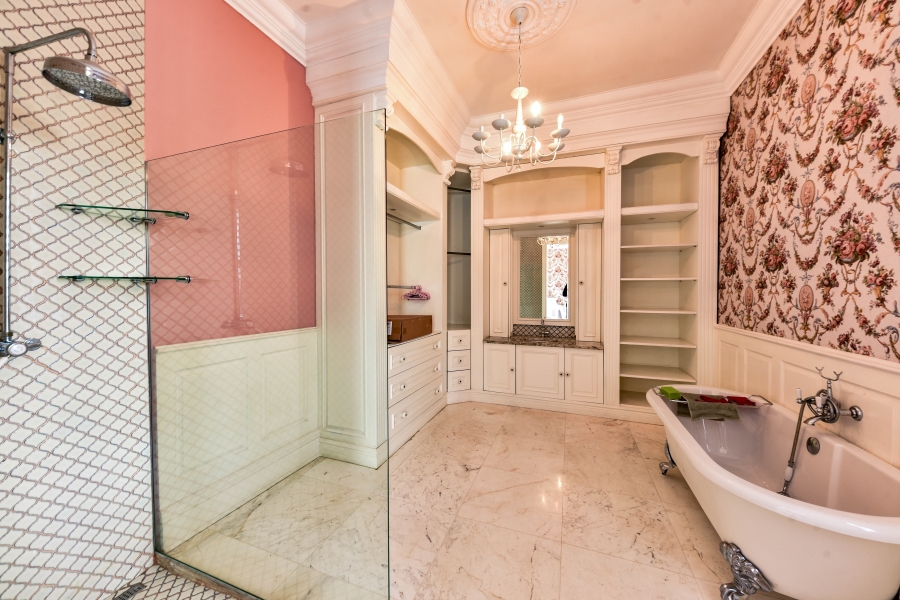 4 Bedroom Property for Sale in Waterkloof Gauteng