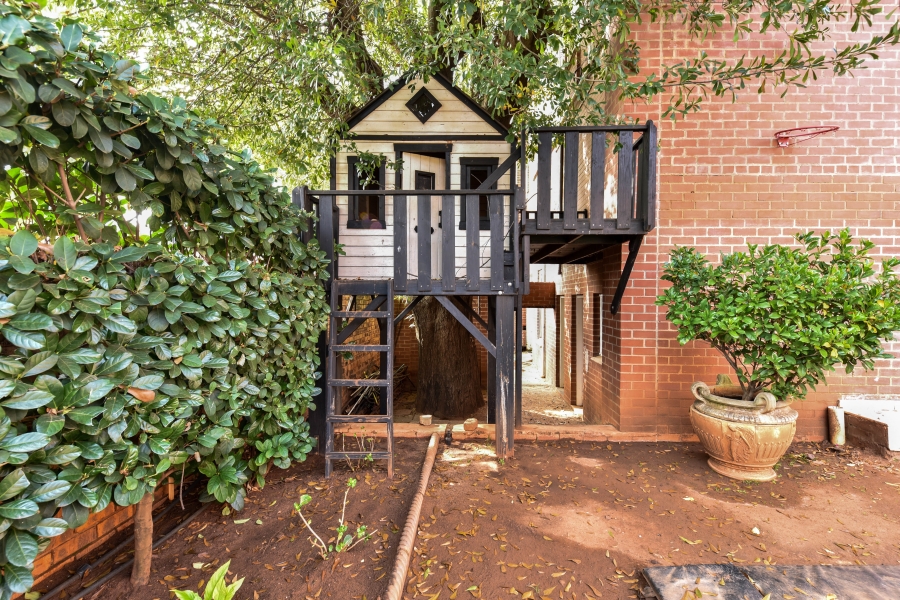 4 Bedroom Property for Sale in Waterkloof Gauteng