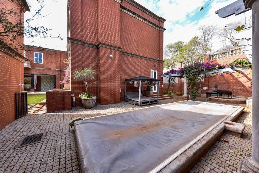 4 Bedroom Property for Sale in Waterkloof Gauteng