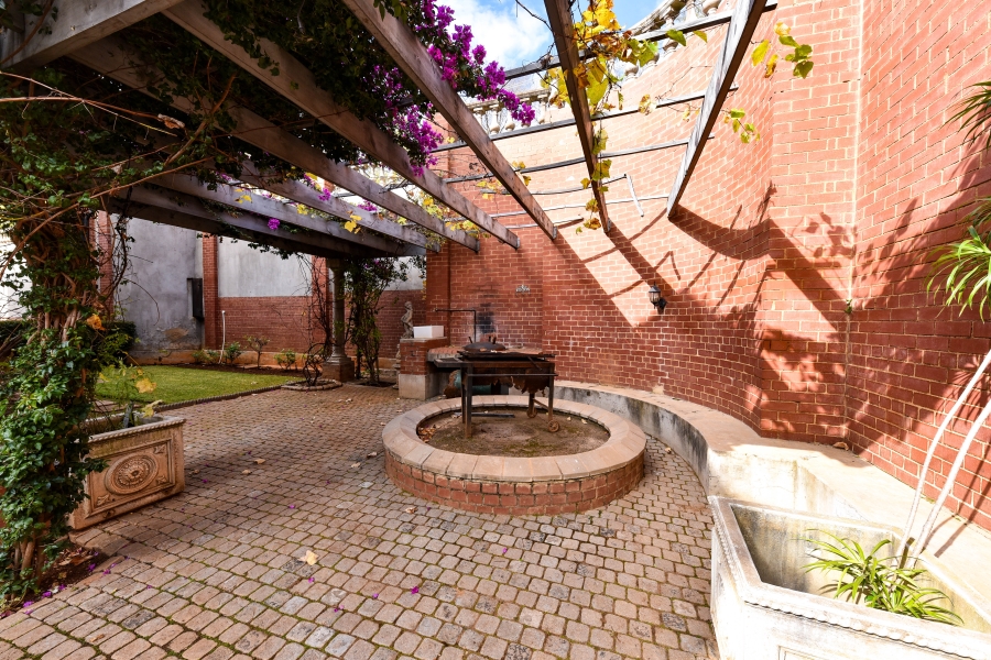 4 Bedroom Property for Sale in Waterkloof Gauteng