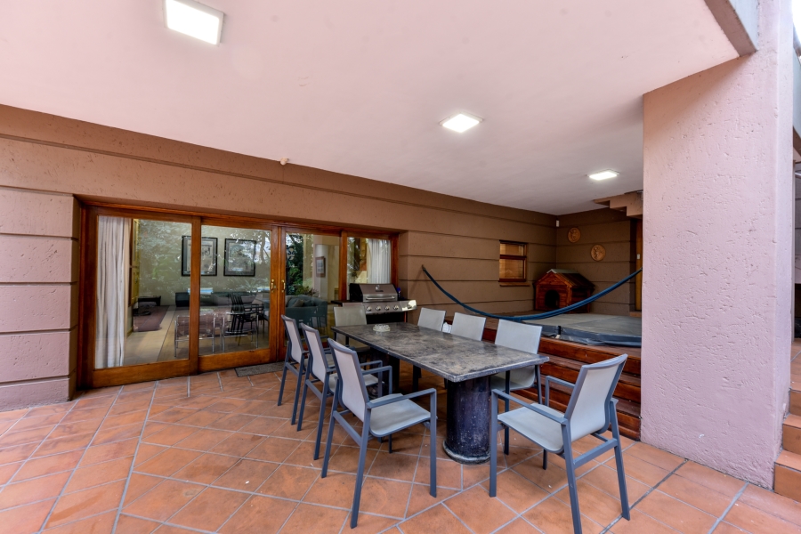 6 Bedroom Property for Sale in Muckleneuk Gauteng