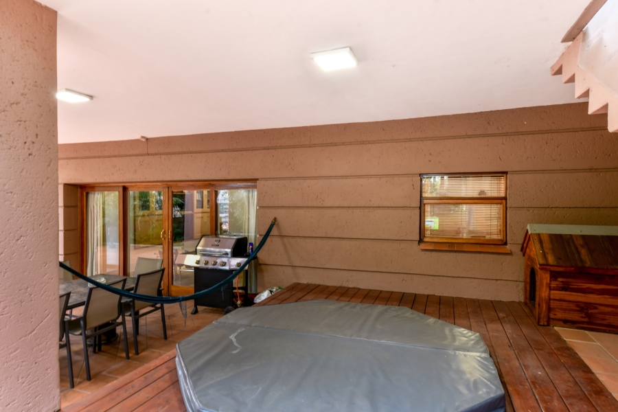 6 Bedroom Property for Sale in Muckleneuk Gauteng