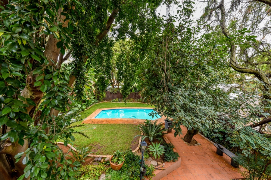 6 Bedroom Property for Sale in Muckleneuk Gauteng